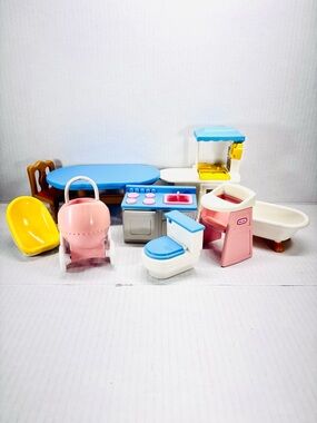 Little Tikes Dollhouse Accessories & Furniture Lot Of 9 Pieces In Total